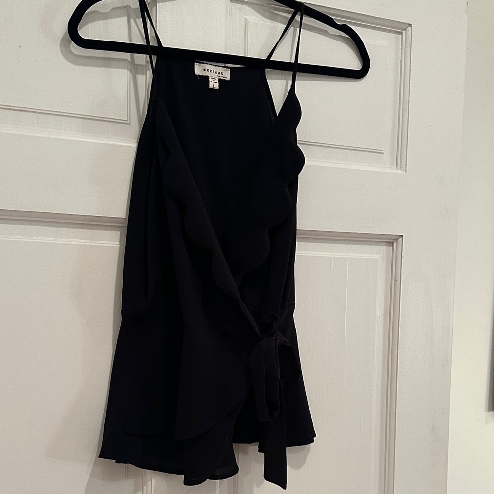 Monteau Elegant Black Top